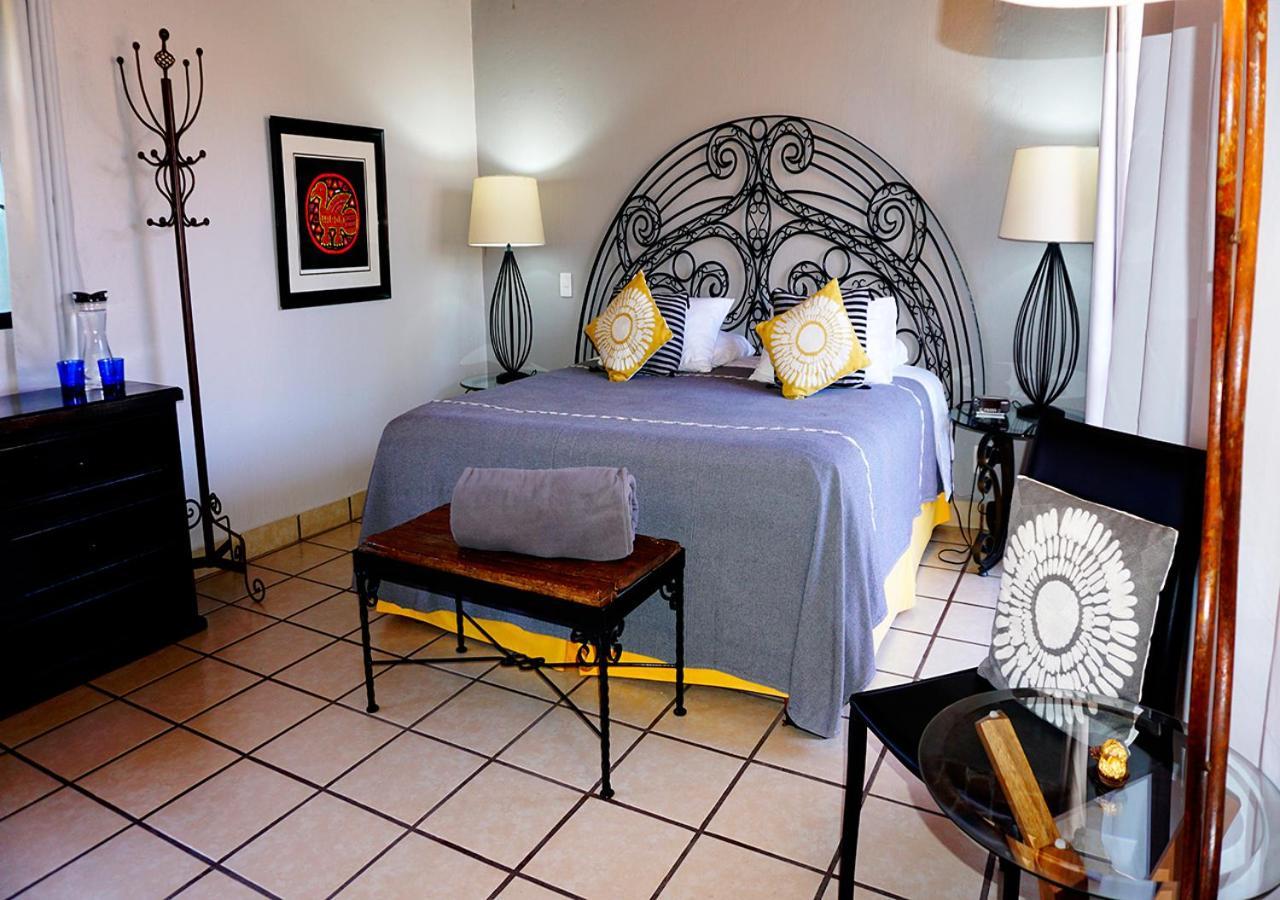 Casa Del Sol Inn Ajijic Dış mekan fotoğraf