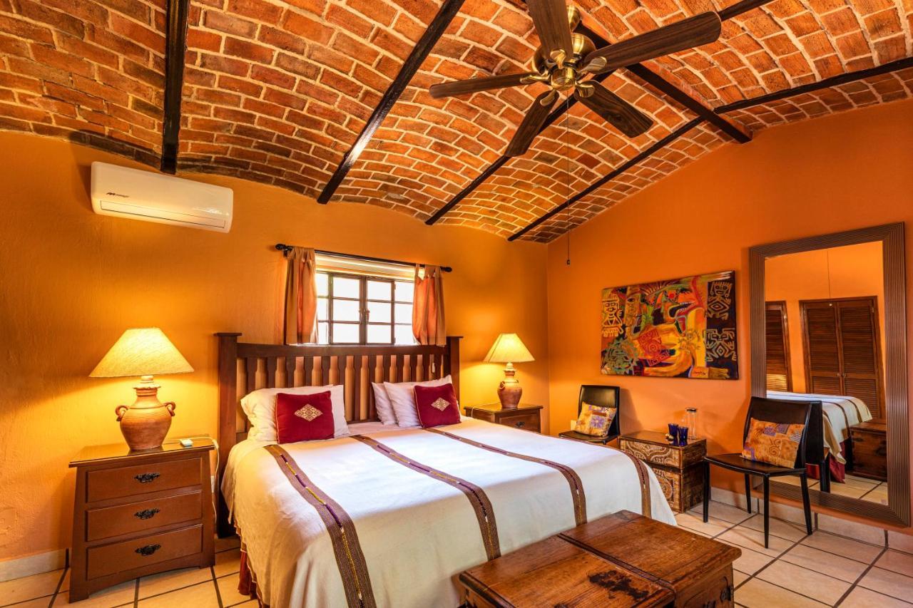 Casa Del Sol Inn Ajijic Dış mekan fotoğraf